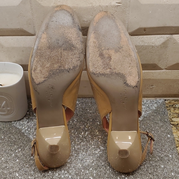 SOLD!! FERRAGAMO Kitten Heel Sling - Size 8 1/2 - Picture 8 of 9